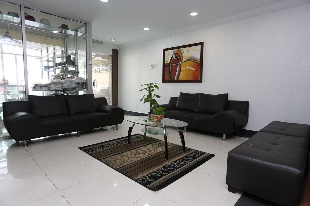Oyo 103 V'La Garden Hotel กัวลาลัมเปอร์ ภายนอก รูปภาพ