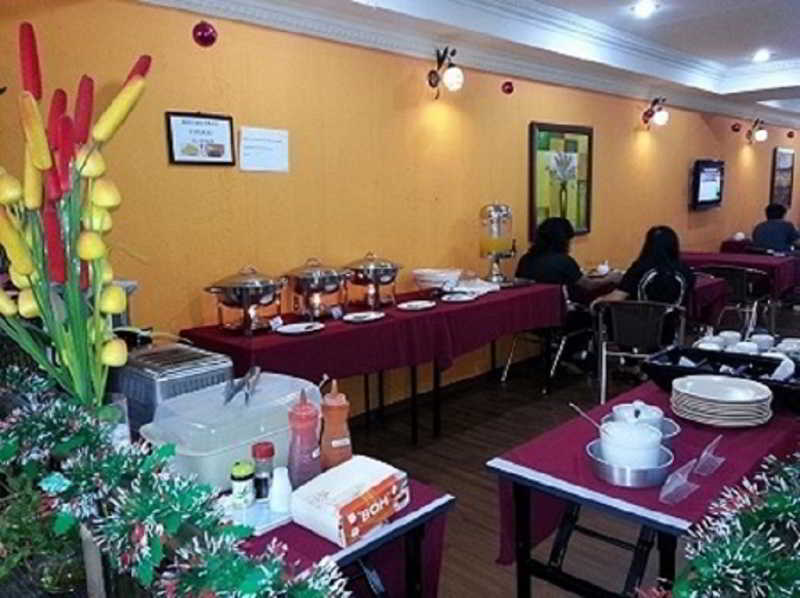 Oyo 103 V'La Garden Hotel กัวลาลัมเปอร์ ภายนอก รูปภาพ