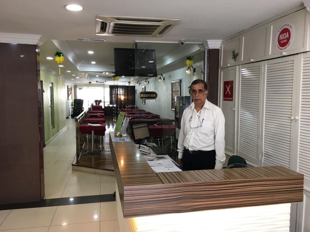 Oyo 103 V'La Garden Hotel กัวลาลัมเปอร์ ภายนอก รูปภาพ