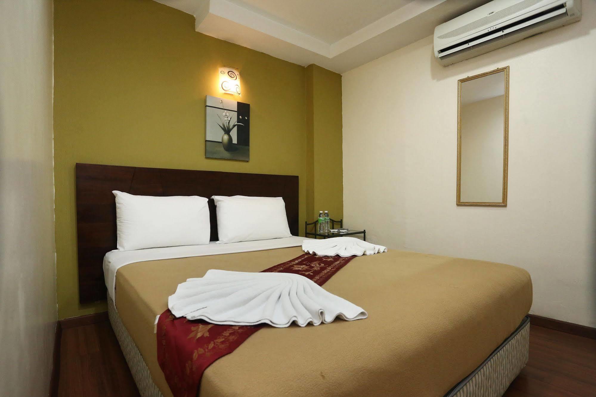 Oyo 103 V'La Garden Hotel กัวลาลัมเปอร์ ภายนอก รูปภาพ