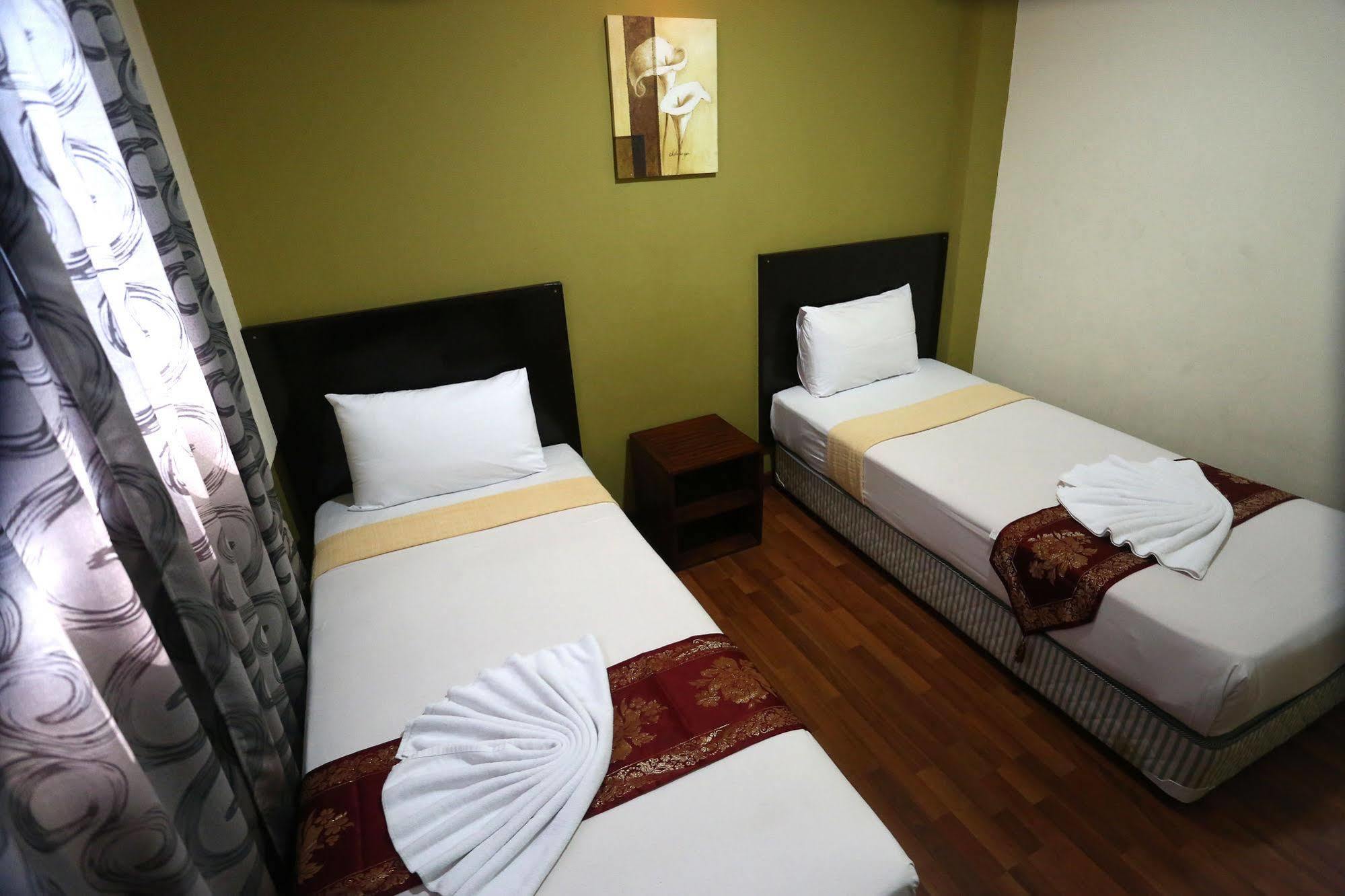 Oyo 103 V'La Garden Hotel กัวลาลัมเปอร์ ภายนอก รูปภาพ