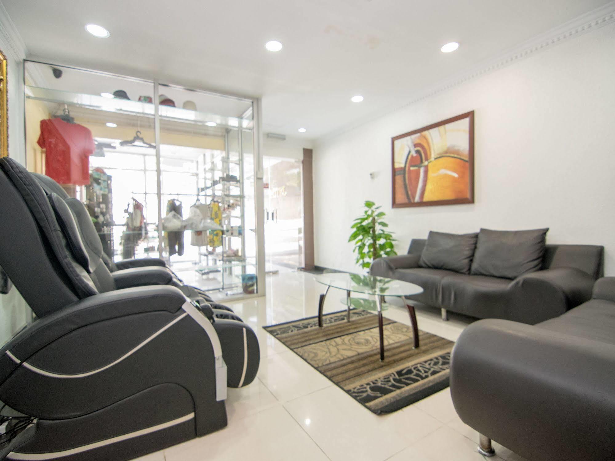 Oyo 103 V'La Garden Hotel กัวลาลัมเปอร์ ภายนอก รูปภาพ