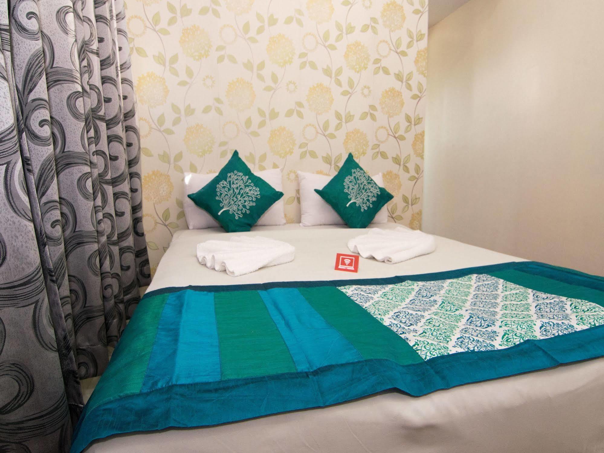 Oyo 103 V'La Garden Hotel กัวลาลัมเปอร์ ภายนอก รูปภาพ